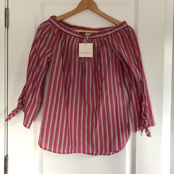 beachlunchlounge Tops - BeachLunchLoung Off-The-Shoulder Blouse